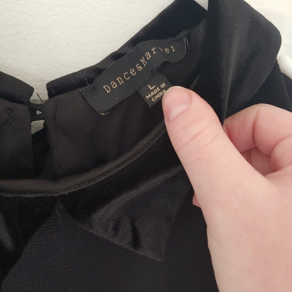 Dance & Marvel Velvet Collar Tie Dress - Picture 4 of 8